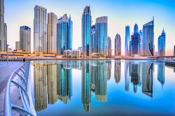 dubai-skyline-at-dusk-jpg_header-144981 - Copy